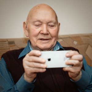 Use Tech to Stay Connected for Seniors
